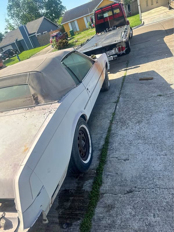 1983 Buick Riviera - Coupe 2D