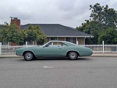 1966 Buick Riviera - Coupe 2D