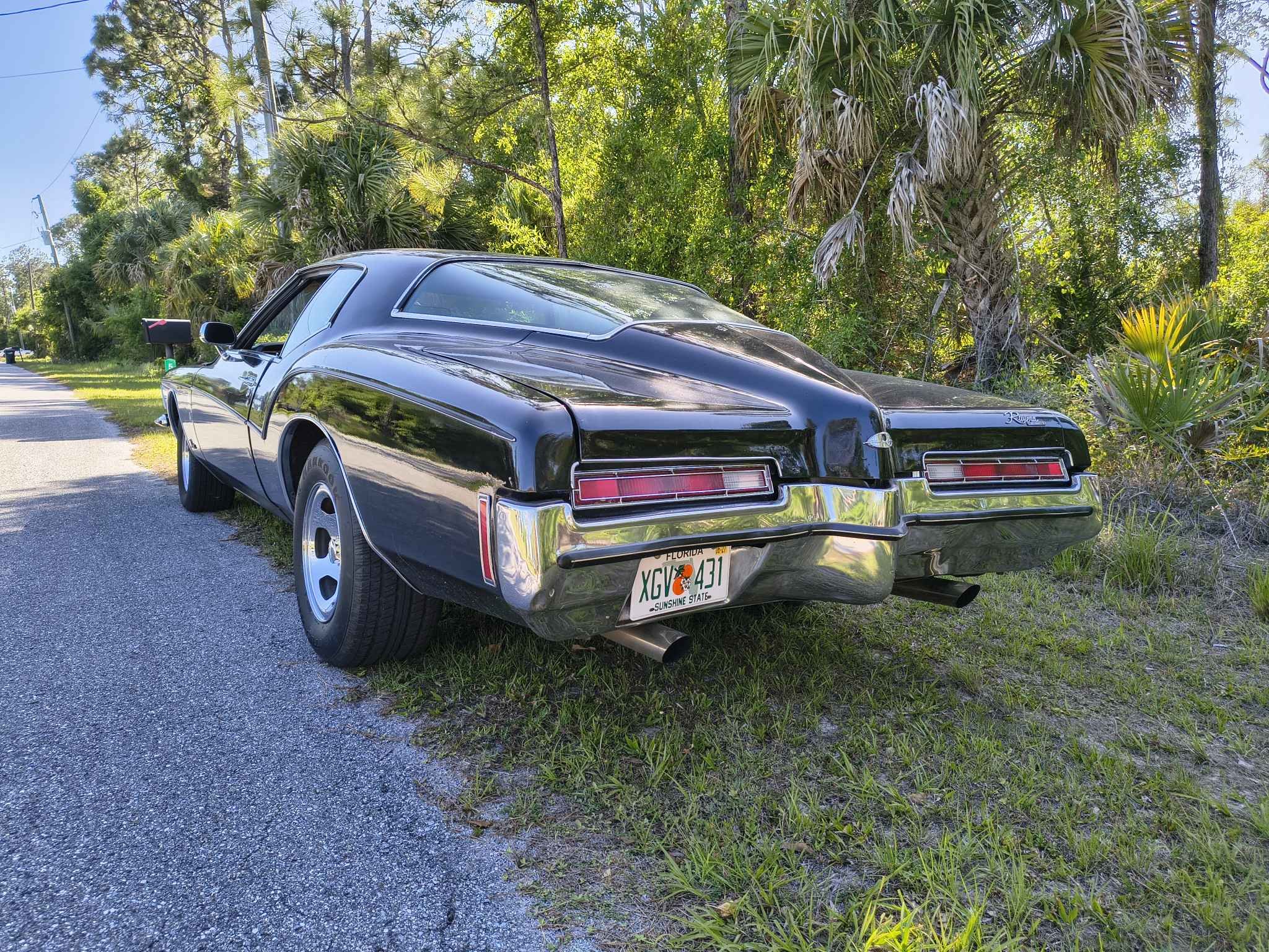 1972 Buick Riviera - Coupe 2D