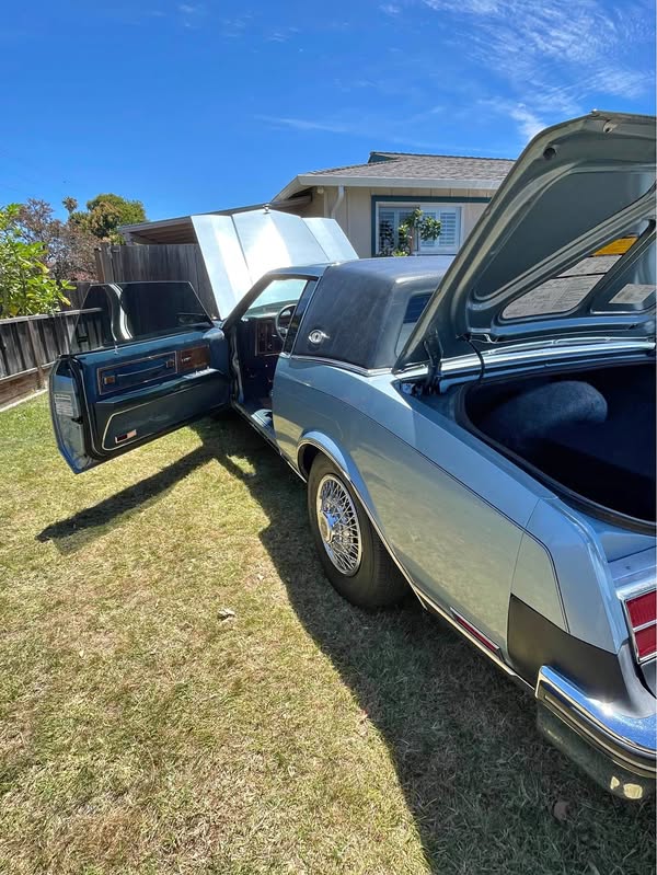 1985 Buick Riviera - Coupe 2D
