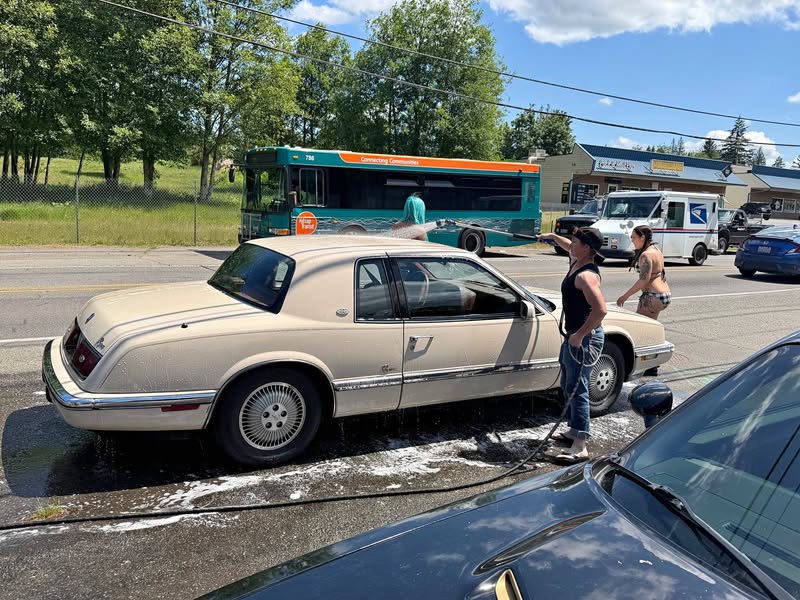 1991 Buick Riviera - Coupe 2D