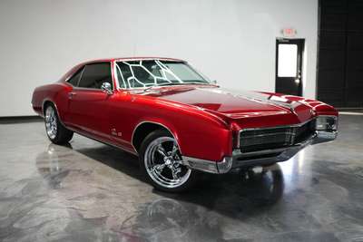 1967 Buick Riviera - Coupe 2D