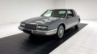 1992 Buick Riviera Prestige Package (SE)