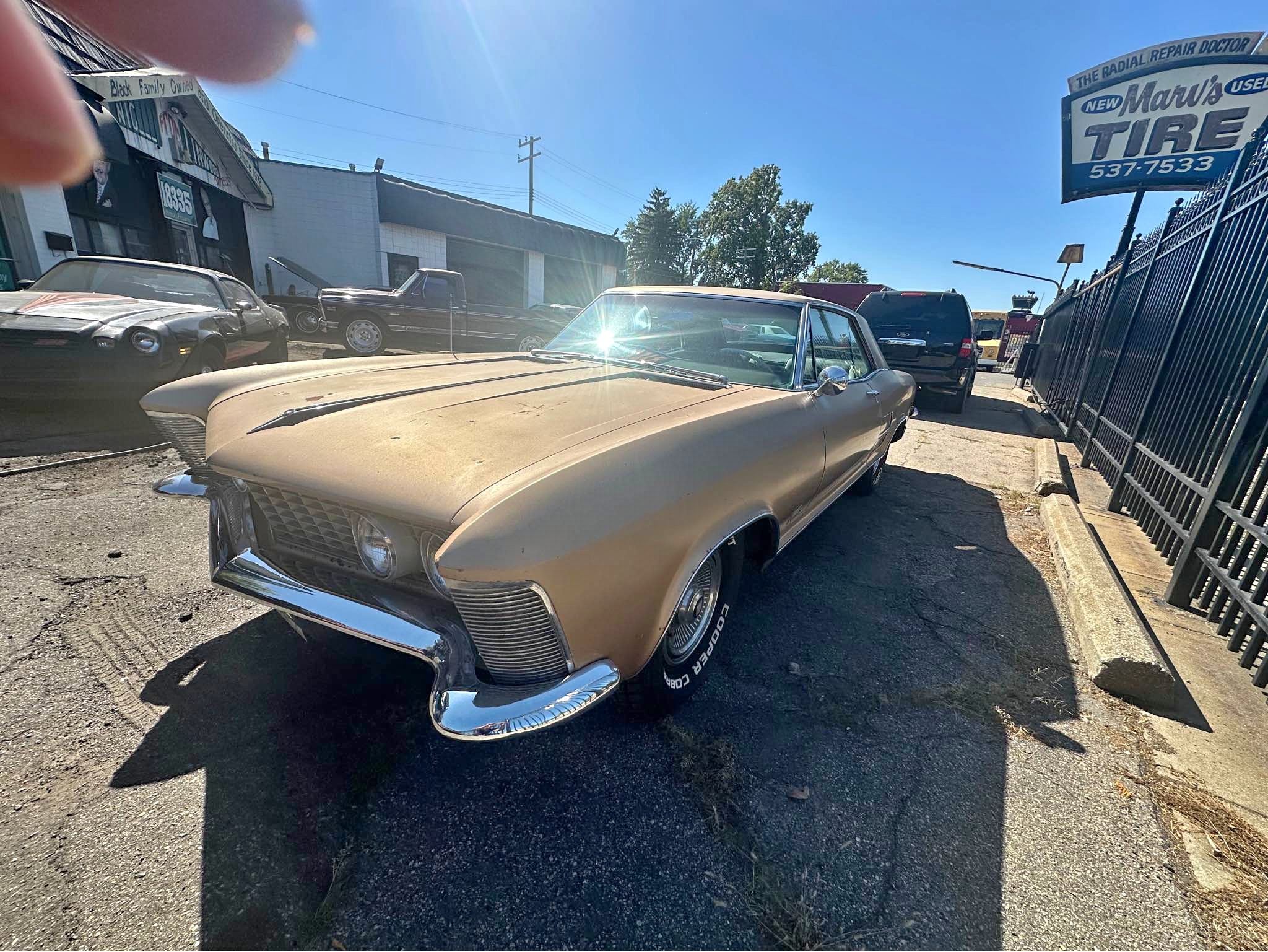 1963 Buick Riviera - Coupe 2D