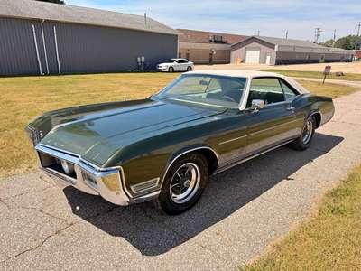 1968 Buick Riviera Coupe 2D