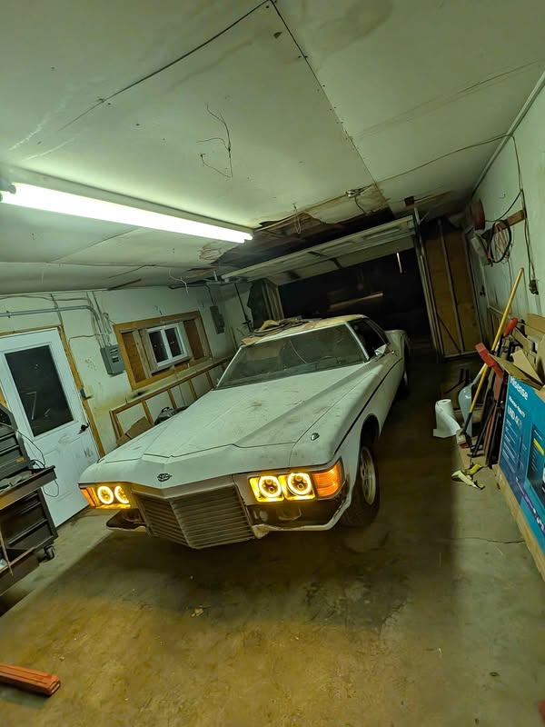 1973 Buick Riviera - Coupe 2D