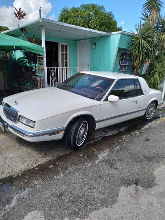 1991 Buick Riviera - Coupe 2D