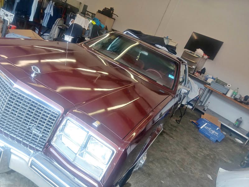 1983 Buick Riviera - Coupe 2D
