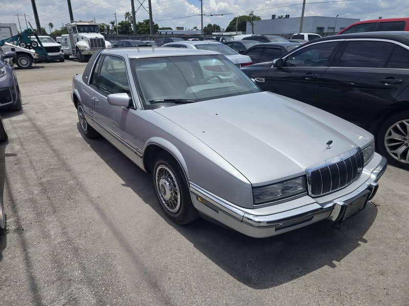 1992 Buick Riviera - Coupe 2D