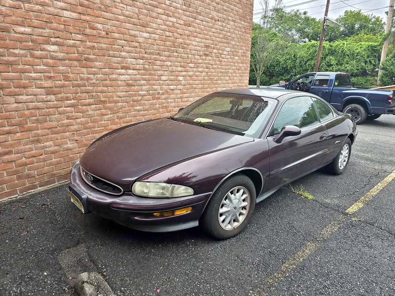 1995 Buick Riviera - Coupe 2D