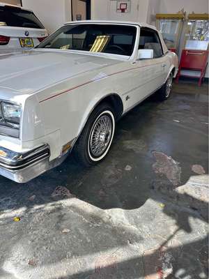 1985 Buick Riviera - Coupe 2D