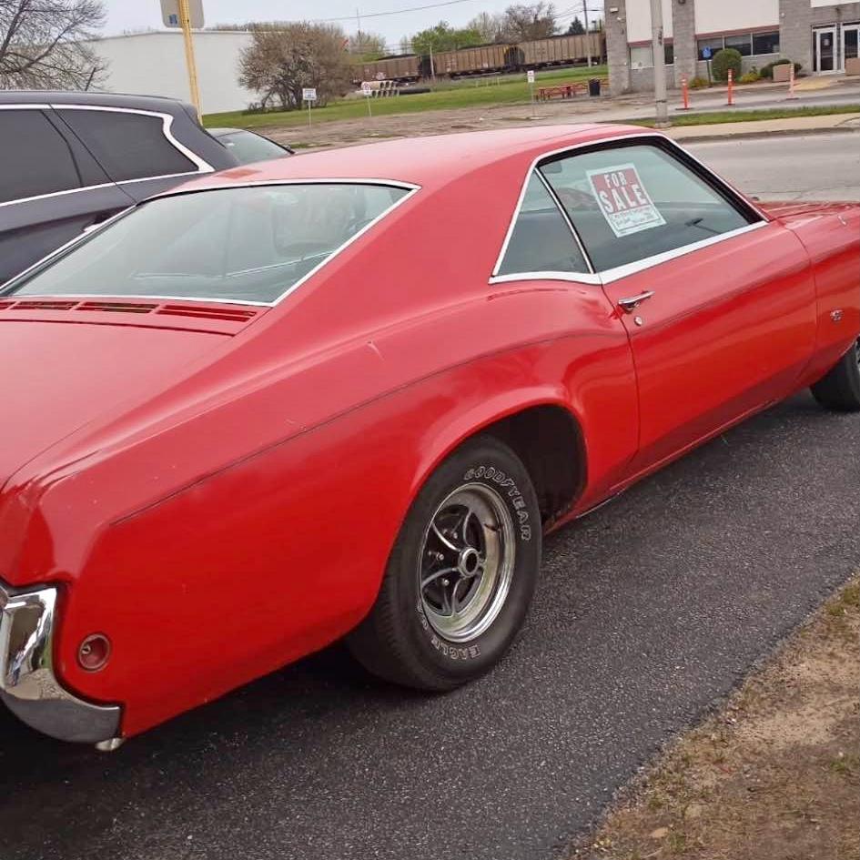 1968 Buick Riviera - Coupe 2D