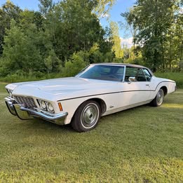 1972 Buick Riviera \u2013 White Classic Cruiser in Excellent Condition