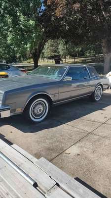 1985 Buick Riviera - Coupe 2D