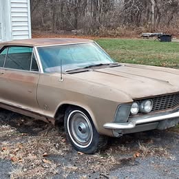1984 Buick Riviera - Coupe 2D