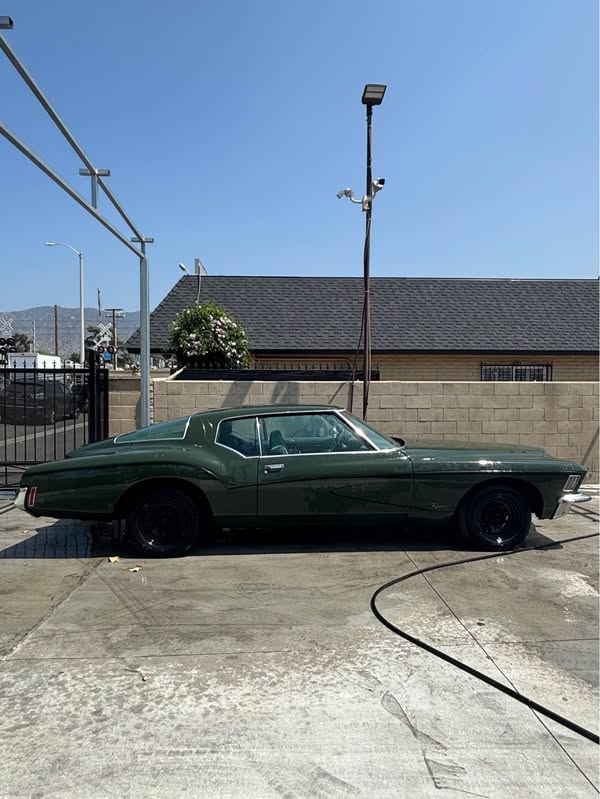 1972 Buick Riviera