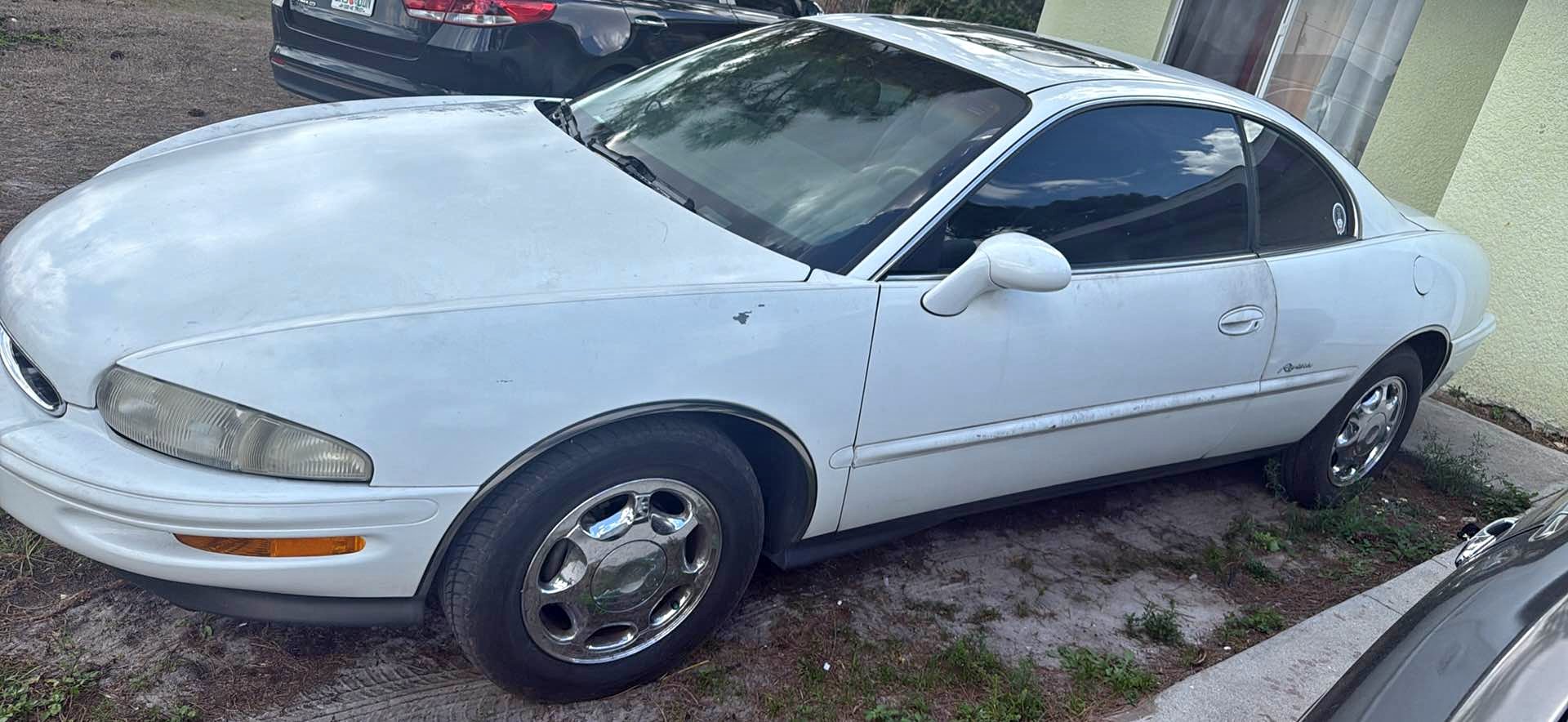 1995 Buick Riviera - Coupe 2D