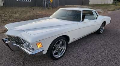 1972 Buick Riviera BOAT TAIL