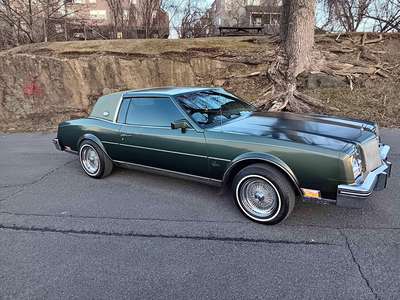 1985 Buick Riviera - Coupe 2D