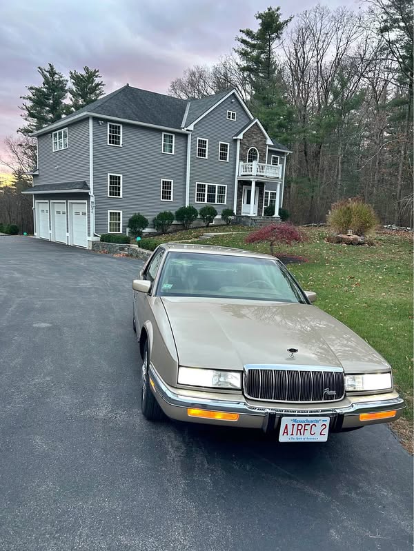 1992 Buick Riviera - Coupe 2D