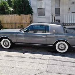 1981 Buick Riviera (classic)