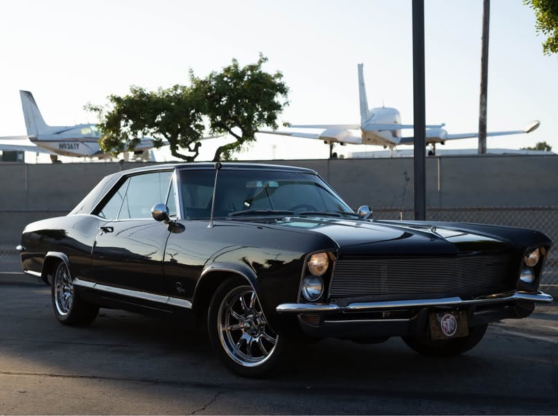 1965 Buick Riviera - Coupe 2D