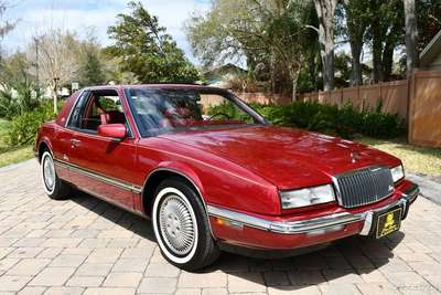 1990 Buick Riviera Amazing Condition Fully Loaded Sunroof...