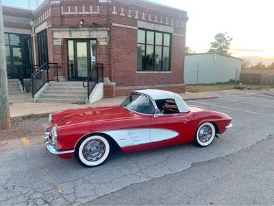 1961 Chevrolet Corvette - Convertible 2D