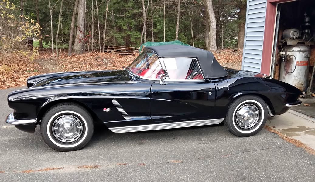 1962 Chevrolet Corvette - Convertible 2D