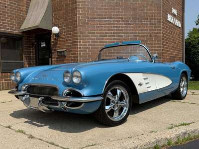 1961 Chevrolet Corvette - 4spd