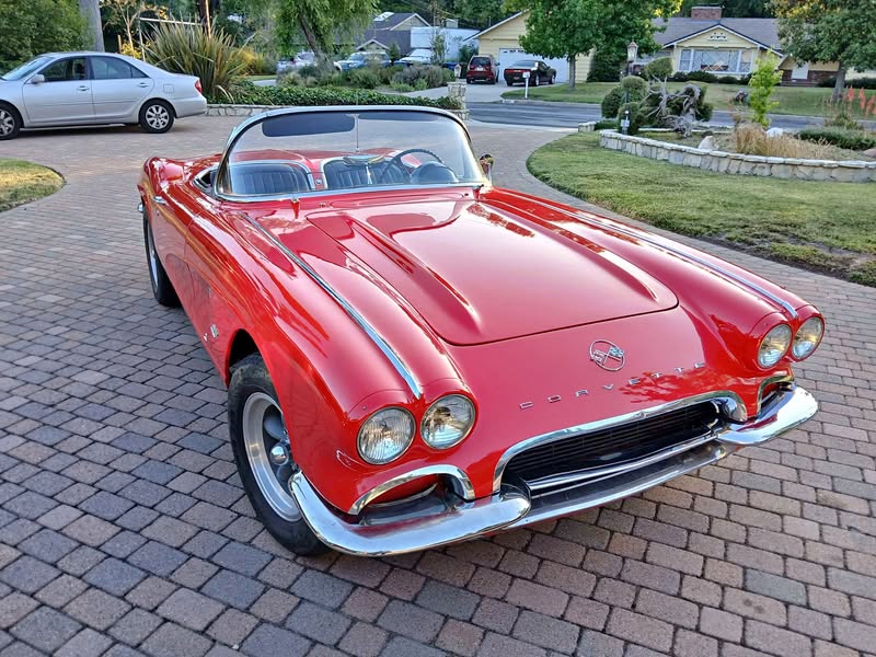 1962 Chevrolet Corvette - Convertible 2D
