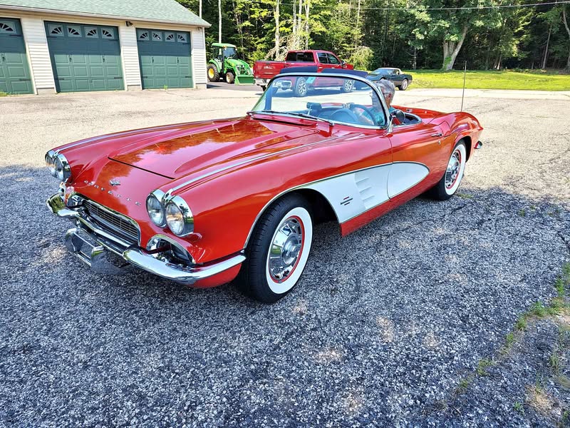 1961 Chevrolet Corvette - Convertible 2D