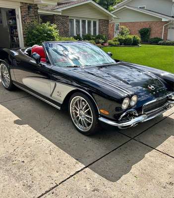 1962 Chevrolet Corvette - Convertible 2D