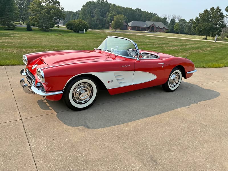 1960 Chevrolet Corvette - Convertible 2D
