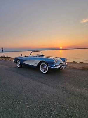 1960 Chevrolet Corvette - Convertible 2D
