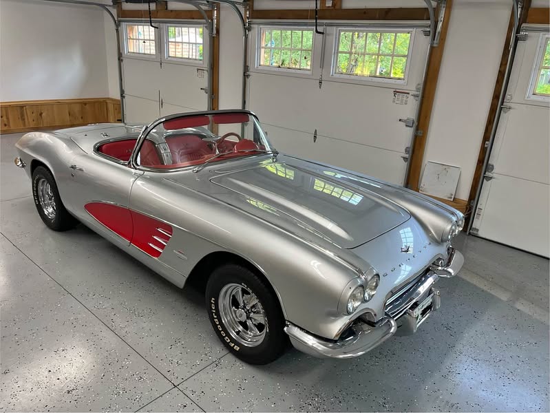 1961 Chevrolet Corvette - Convertible 2D