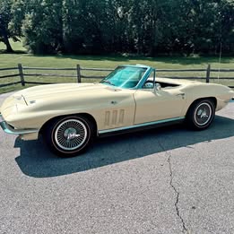 1966 Chevrolet corvette convertible