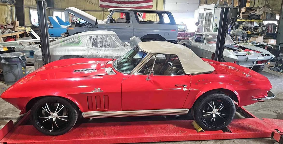 1965 Chevrolet Corvette - 427 Convertible 2D