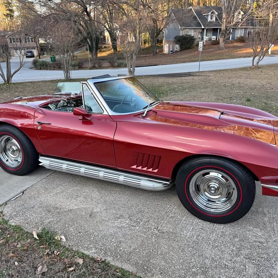 1967 Chevrolet Corvette - Stingray Convertible 2D