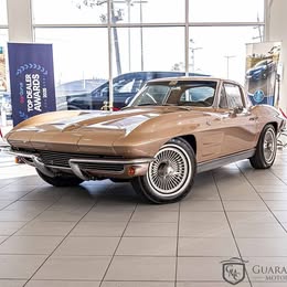 1963 Chevrolet corvette rare 1year only! split window!