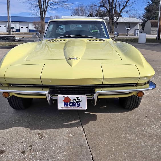 1967 Chevrolet Corvette - Coupe 2D