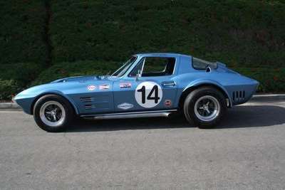 1963 Chevrolet Corvette - Coupe 2D