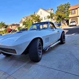 1963 Chevrolet corvette custom convertible \u2013 400 v8 \u2013 4-speed \u2013 hardtop