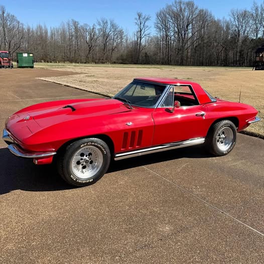 1965 Chevrolet Corvette - Convertible 2D