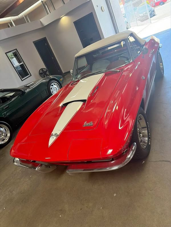 1966 Chevrolet Corvette - Stingray