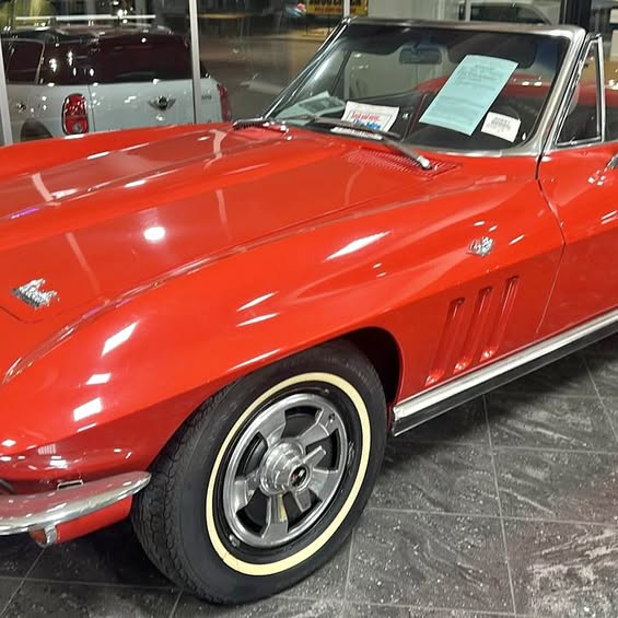 1966 Chevrolet Corvette - Stingray