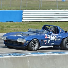 1963 Chevrolet corvette grand sport
