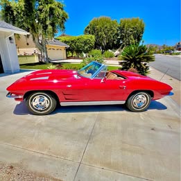 1963 Chevrolet Corvette Sting Ray Convertible