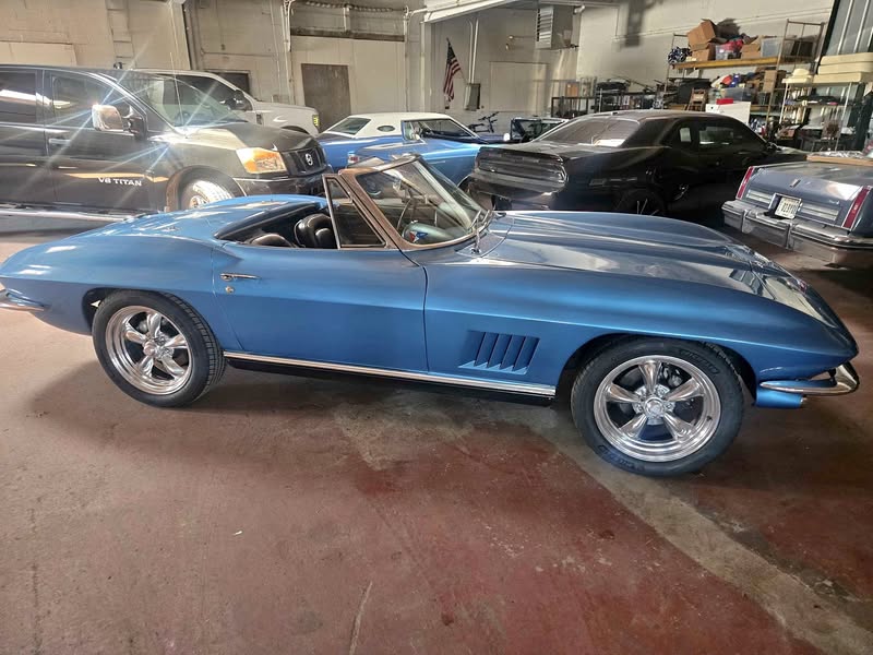 1967 Chevrolet Corvette - Stingray Convertible 2D