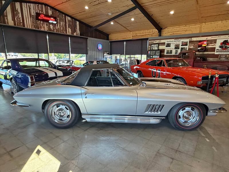 1967 Chevrolet Corvette 427 Convertible 2D